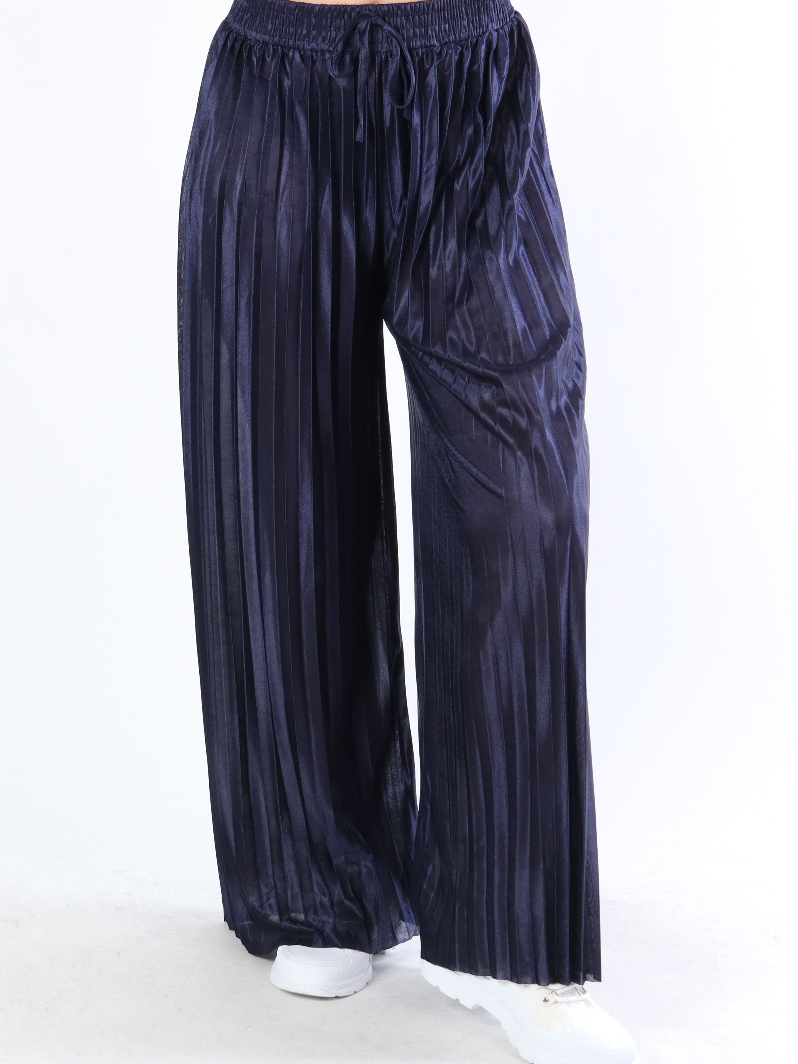 Callie - Enkla plisserade byxor i glänsande tyg